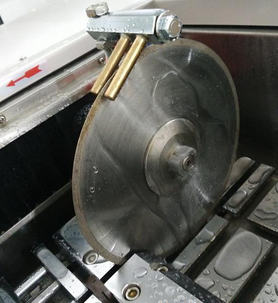 Low Speed Precision Metallurgical Cutting Machine Manual Operation for Specimen Preparation